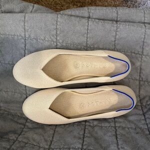 Rothy’s EXCELLENT used condition. Freshly washed and ready to wear.